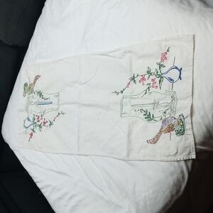 Embroidered table runner